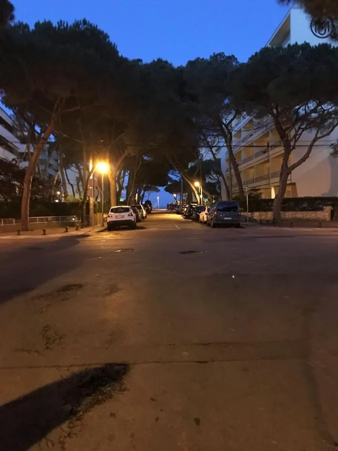 Apartment T3 De 65 M2 Terrasse Jardin A 300 M De La Mer Platja d'Aro Spain